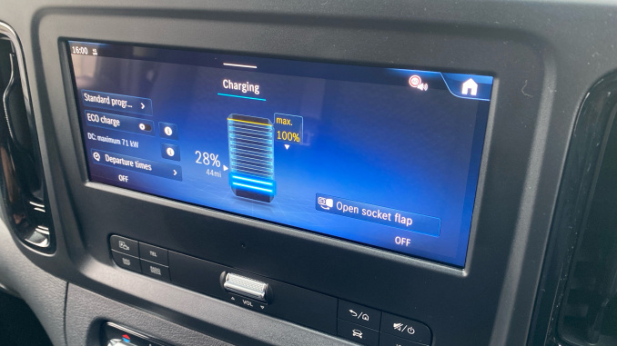 Mercedes-Benz Vito EL2 Electric Fwd 85kW 66kWh Pro Van Auto - Image 25